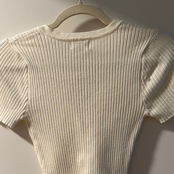 Superdown Ribbed Crop Top - Picture 6 of 6